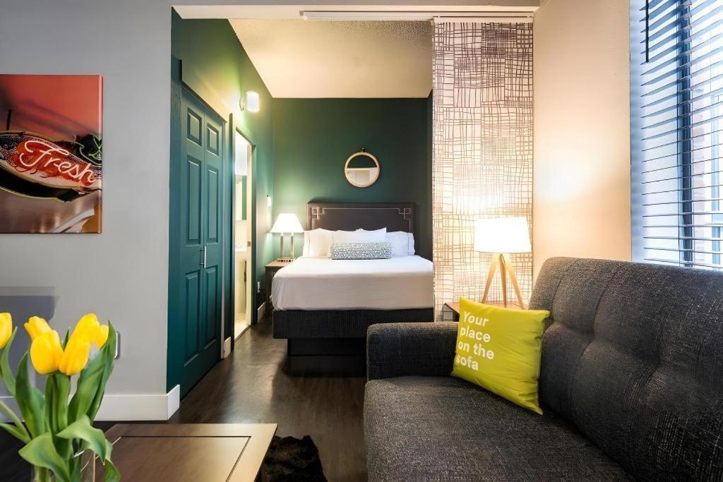 The Oxford Seattle-Downtown Hotel Exterior photo